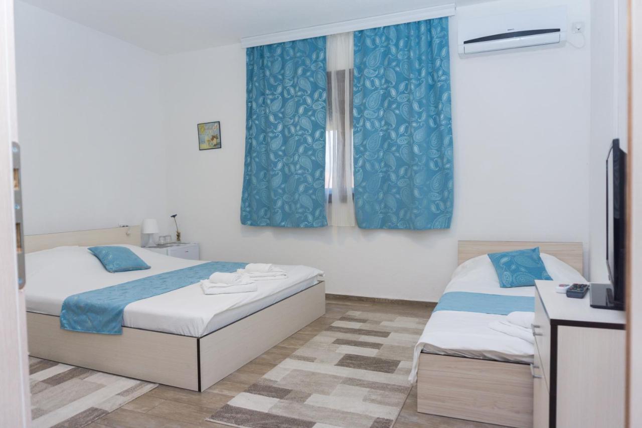 Bed & Breakfast Delikates Stojakovo Exterior photo